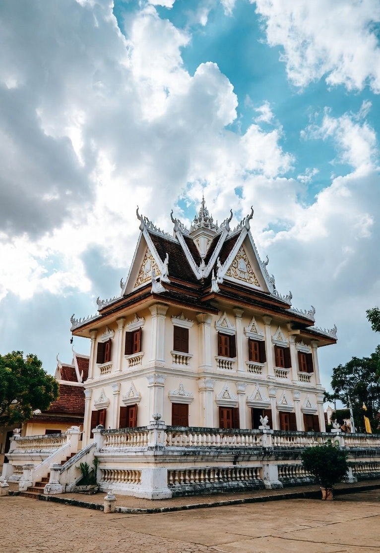 Lanexang Land of a Million Elephants