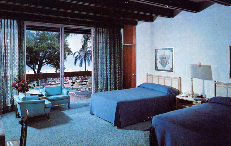 Lanai Rooms at the Broadwater